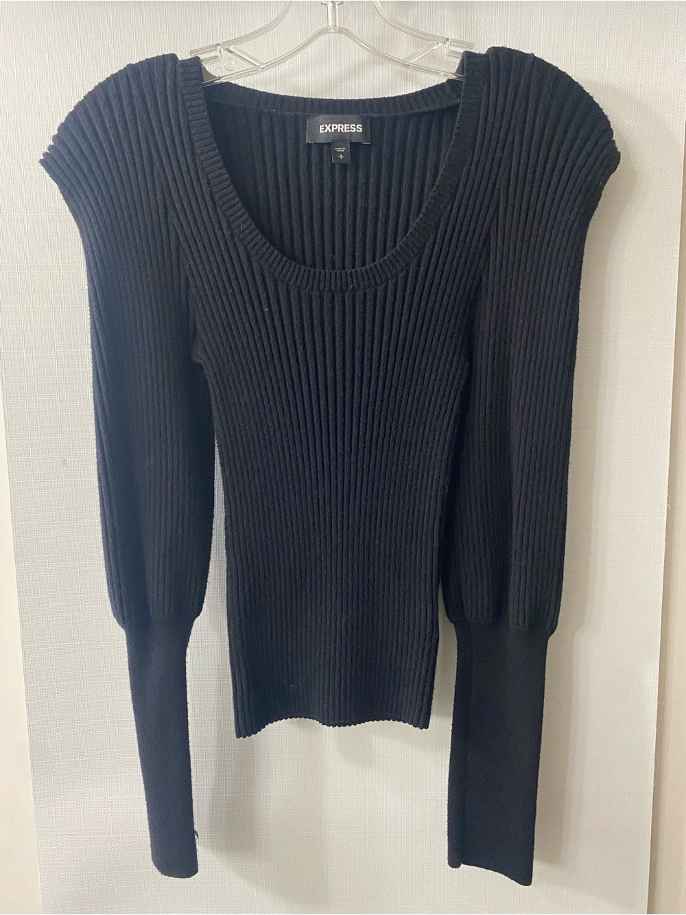 Express Black Ribbed Scoop-Neck Puff Sleeve Sweater